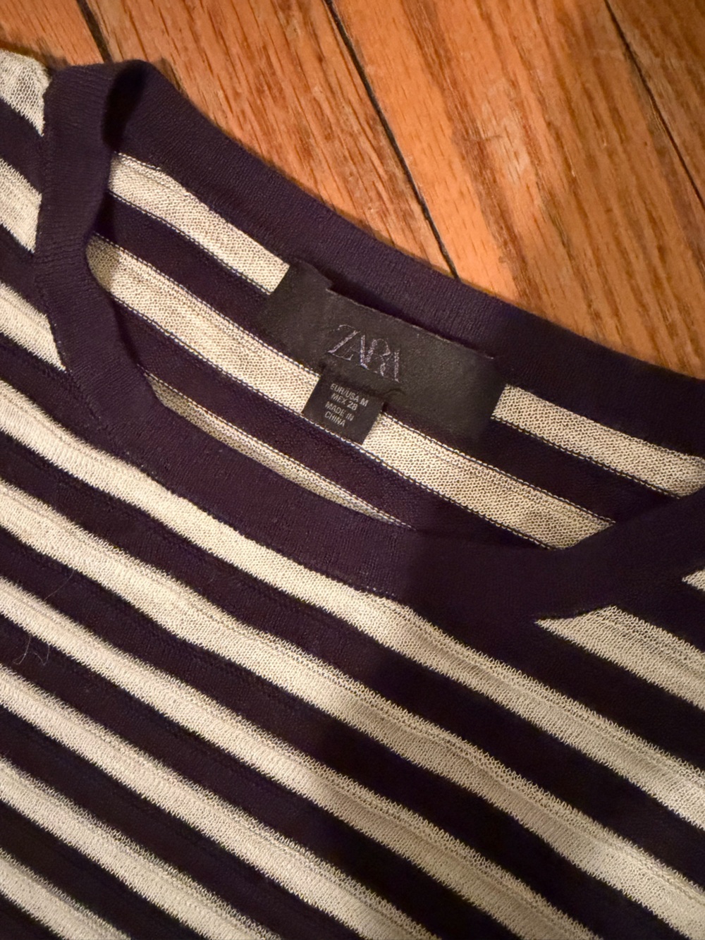 Zara Classic Navy and White Striped women’s lightweight Sweater.  Like new.